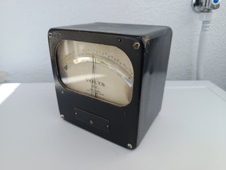Voltímetro Weston Electrical Instrument Corp M:502