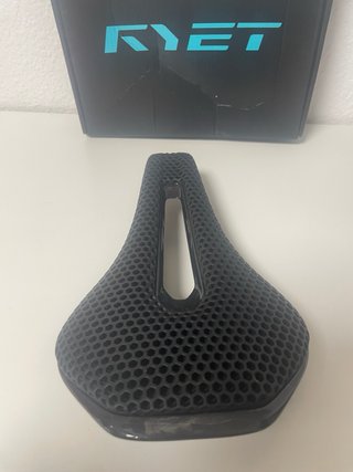 Sillín de carbono para bicicleta