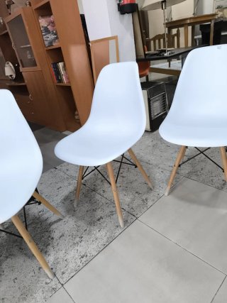 Juego de 6 Sillas Blancas