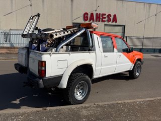 Mitsubishi L 200 grua