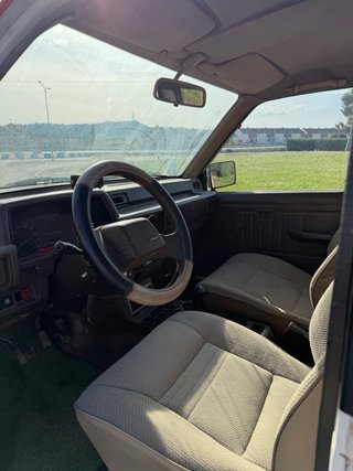 Mitsubishi L 200 grua