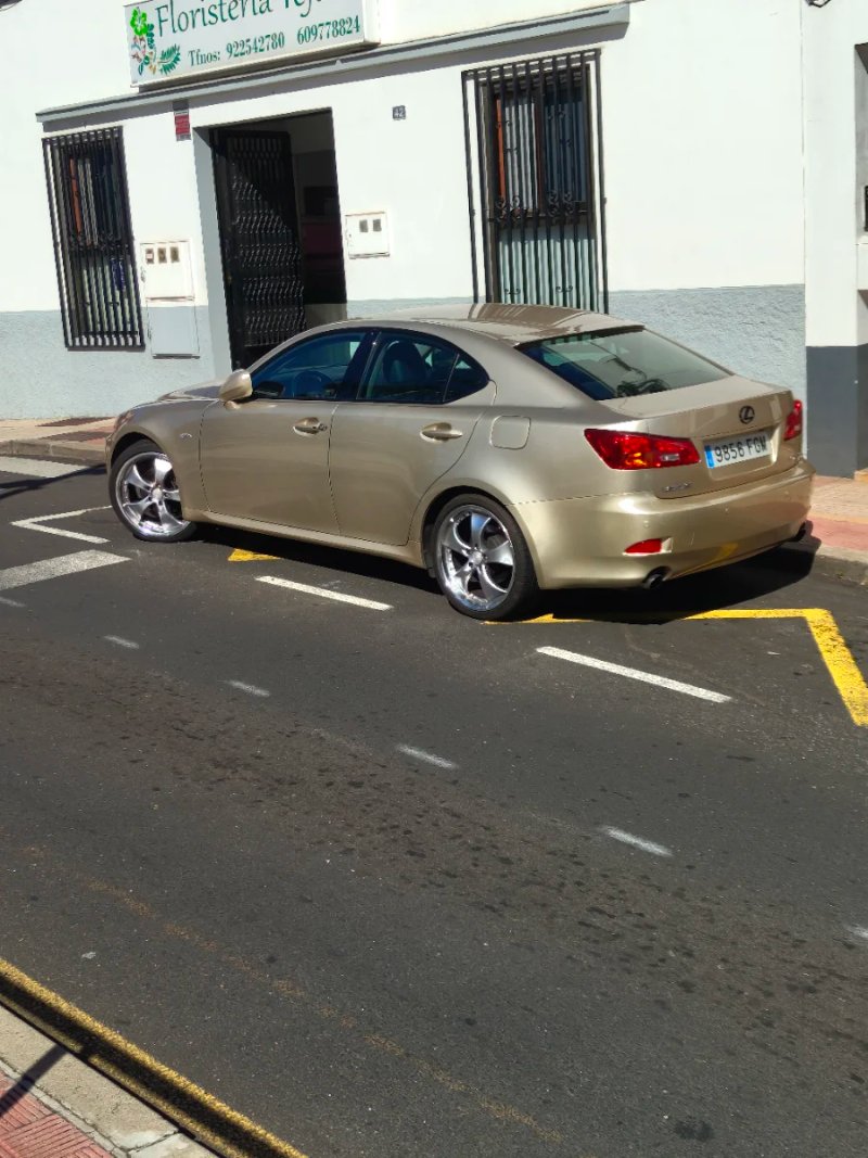 Lexus IS250 sport manual 2006 - foto 1