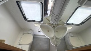 Caravana Adria B462