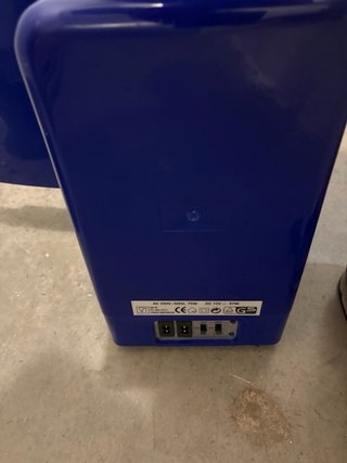 Nevera portátil azul para bebidas