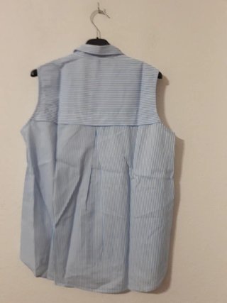 Camiseta sin mangas Stradivarius azul