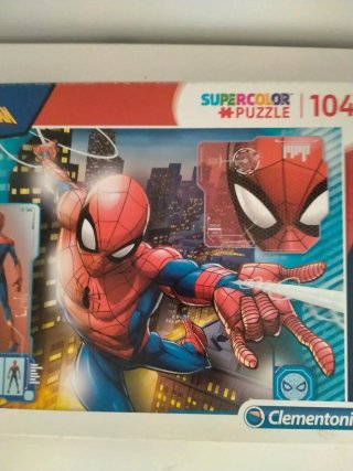 Puzzle Spiderman Clementoni 104 piezas
