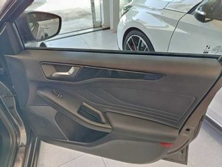 Ford Focus ST 2.3 ECOBOOST 206KW
