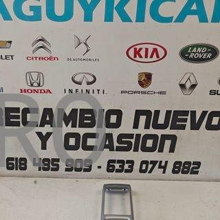 GUANTERA CONSOLA CHEVROLET AVEO NUEVO 96870405
