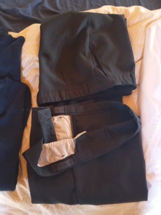 Uniforme Escolar TEX Talla 16/18 Negro
