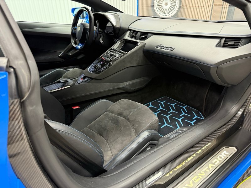 Lamborghini Aventador 2018, foto 6