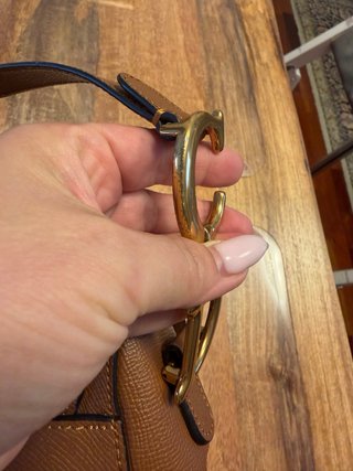 Bolso de cuero marrón