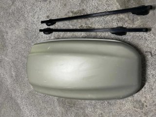 Cofre de techo y barras para coche