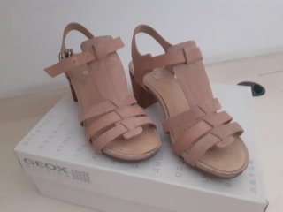 Sandalias Geox Nappa Beige, Tacón ancho, 5cm alto