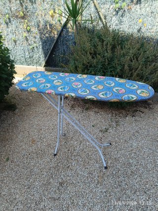 Tabla de planchar regulable