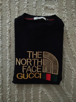 Camiseta The North Face x Gucci