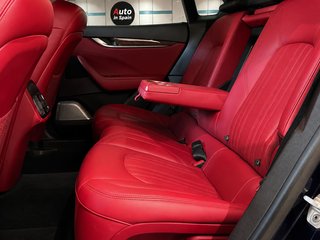 Maserati Levante 2016