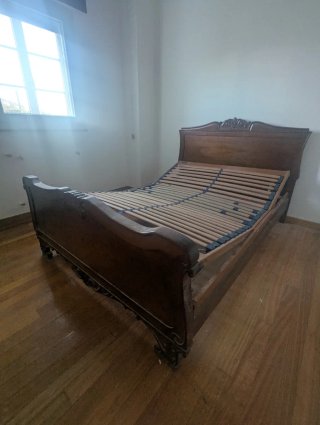 Cama artesanal madera maciza con somier articulado