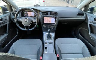 Volkswagen e-golf ( 100% Eléctrico)