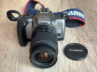 Canon EOS 3000V (Nueva) + Objeto Canon EF 28-90mm