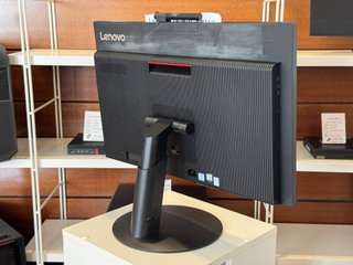Lenovo ThinkCentre Todo en Uno - GARANTIA