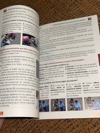 Libro de Autoescuela para examen teórico conducir.