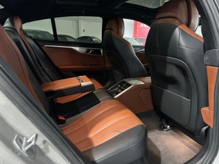 BMW Serie 8 840i 2020