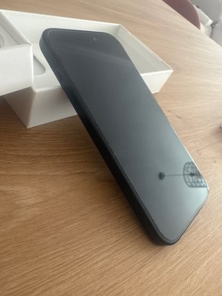 iPhone 15 128GB Negro + 2 Fundas Originales