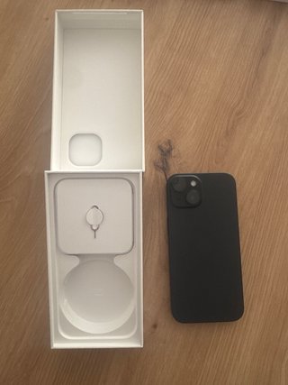 iPhone 15 128GB Negro + 2 Fundas Originales