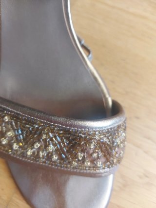 Sandalias de tacón Lodi dorados