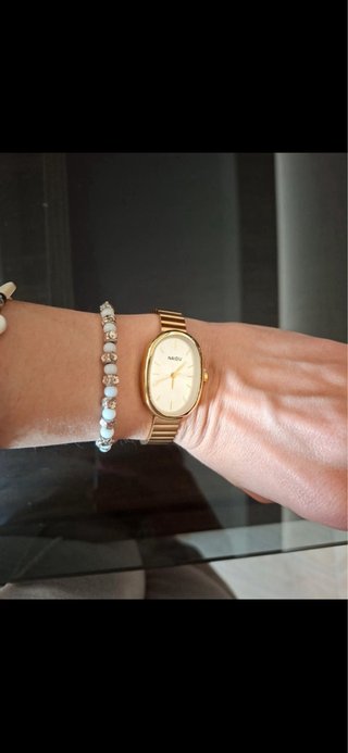 Orologio da polso elegante color oro