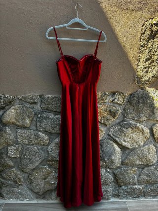 Vestido fiesta Eva y Lola rojo granate