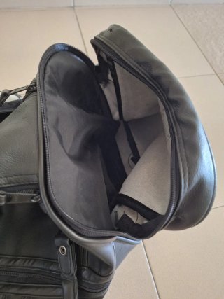 Maleta negra de viaje