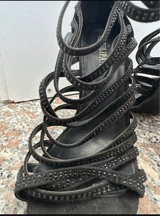 Tacchi neri con strass