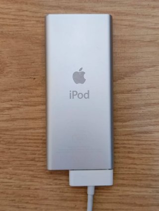 iPod Nano 2ª Gen 2GB Plata Pantalla Rota