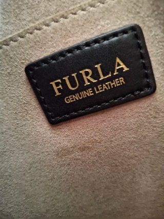 Bolso Furla de Piel.