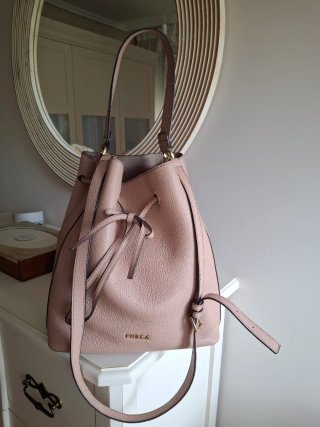 Bolso Furla de Piel.