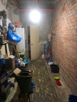 Casa para reformar completamente.