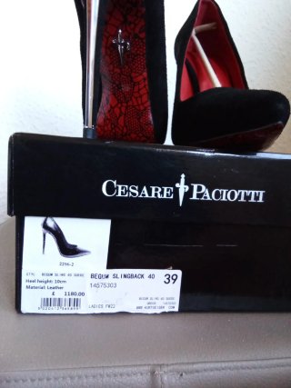 Zapatos de tacón negros talla 39