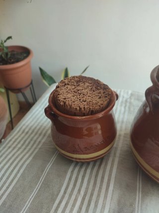 Botes de cerámica con corcho