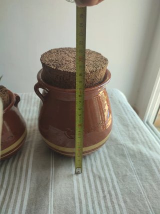 Botes de cerámica con corcho