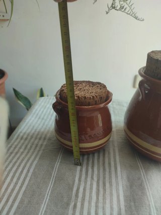 Botes de cerámica con corcho