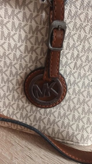 Bolso Michael Kors Beige y Marrón inspiración