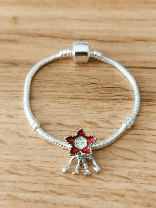 Pulsera y Charm Stranger Things Demogorgon