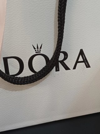 Bolsa y caja Pandora