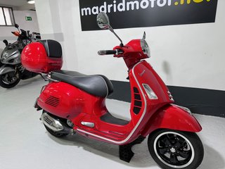 Vespa GTS 300