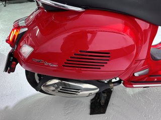 Vespa GTS 300