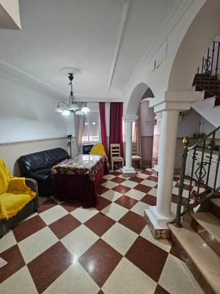 VENTA DE CASA ZONA CALLE RUTE LUCENA