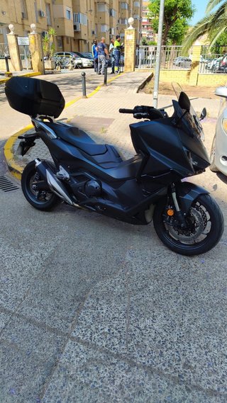 Honda Forza 750 DCT Negra 2025