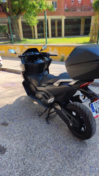 Honda Forza 750 DCT Negra 2025