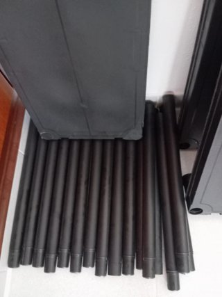 Estantería de plástico negra